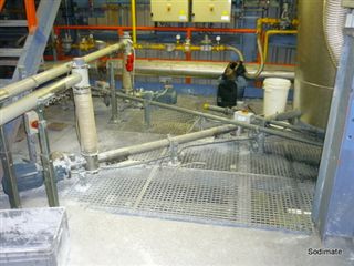 Injecteurs de poudre (on aperçoit venant de la droite les 2 doseurs de CAP)