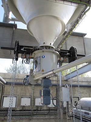 View of a discharge and metering unit ZCD 400 DDMR 40 with a chain wheel slide gate valve